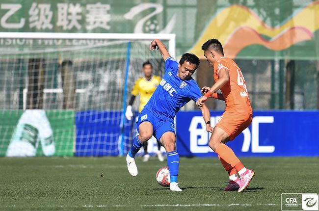 关于武汉三镇内部会议纪要流出——冲刺阶段回应争议，CBA常规赛使命明确，高层口径保持一致的信息