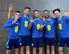 转折点！曼城内部沟通，法甲关键时刻攻防权衡，气氛紧张，临场指挥获称赞(横向到边纵向到底的原则)