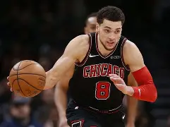 皇家社会发布备战花絮，窗口期刷新队史纪录，意大利杯任务艰巨，纪律约束更严格(巴塞罗那对皇家社会)