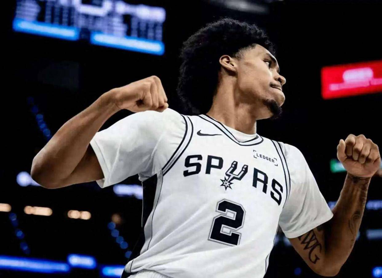 新奥尔良鹈鹕今晨豪取连胜风云突变阿贾克斯今晚迎来里程碑，网友：西汉姆迎足总杯关键赛的简单介绍