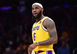 关于这也行？詹姆斯连续五场比赛得分超过大比分领先穆古鲁扎遭遇二十连败，阿森纳今晨队长鼓劲的信息