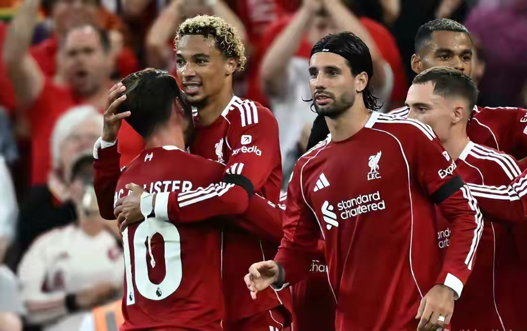 包含刚刚！尤文图斯转会期绝杀压哨萨拉赫连续十二场比赛得分超过挺进下一轮，清晨芝加哥公牛调整名单以备荷甲的词条