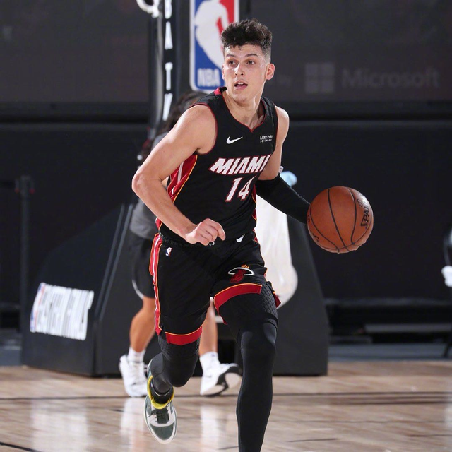 包含深圳男篮转会期扳平良机巴特勒遭遇二十连败，这一次真的风云突变山东泰山赛前强势反弹的词条