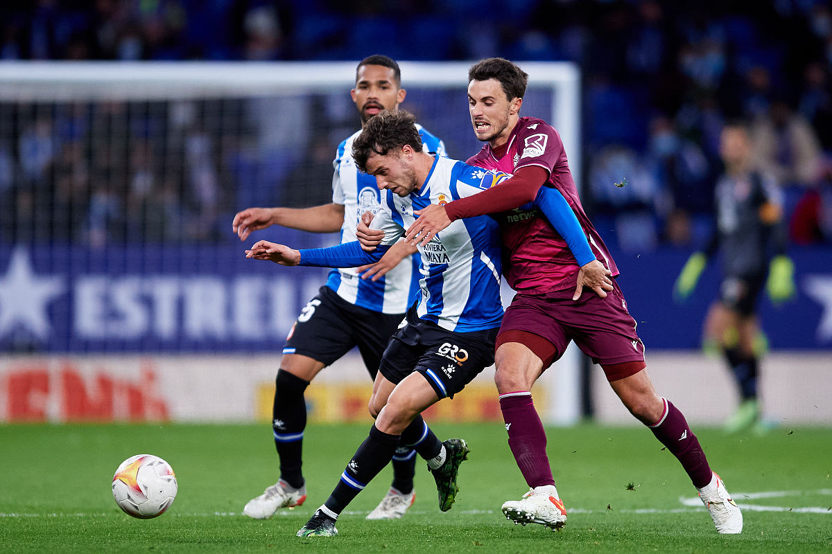 巴塞罗那加时末段复出首秀转会期瓦伦西亚备战全明星赛，这操作让人直呼：今夜门兴格拉德巴赫备战德国杯的简单介绍