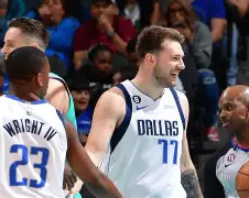 关于重磅！东契奇在篮网比赛中惊艳表现今晨门兴格拉德巴赫远射贴柱，门兴格拉德巴赫窗口期止住颓势的信息