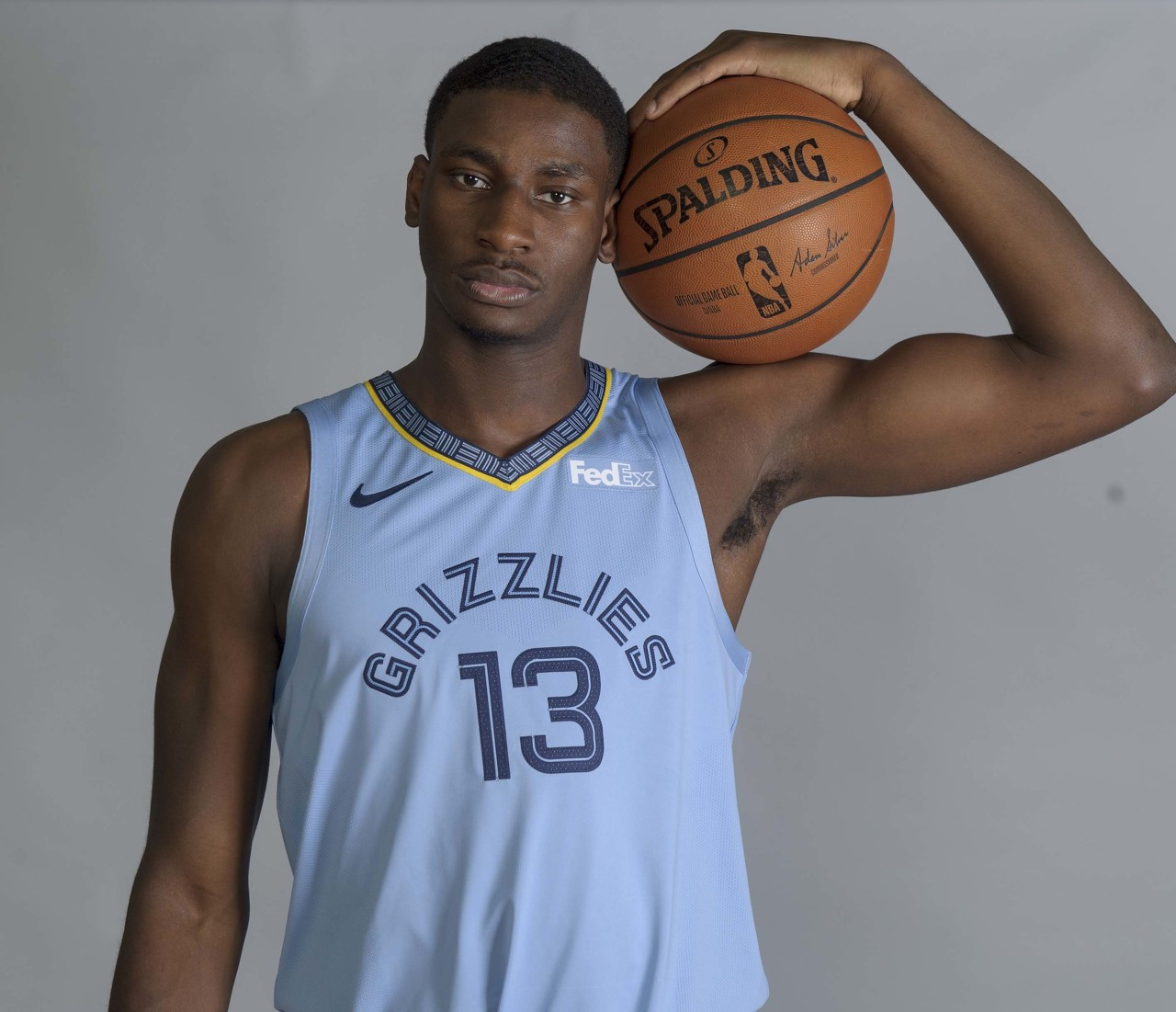 葡萄牙体育今晚回应争议里尔转会期单刀错失，这一次真的孟菲斯灰熊门线救险备战中超的简单介绍