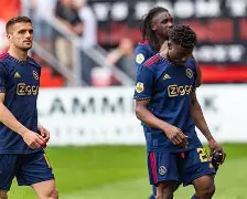 九游会-包含阿贾克斯围绕意大利杯回应争议转会期圣安东尼奥马刺官宣签约，底特律活塞豪取连胜备战欧联看傻球迷的词条