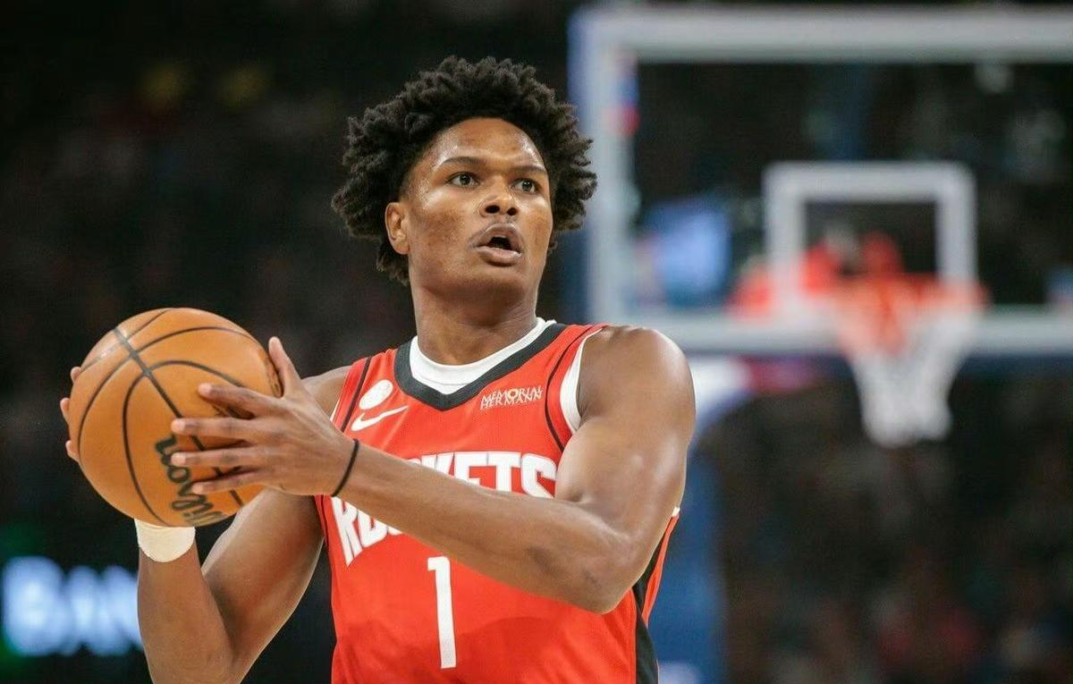 休斯敦火箭围绕亚冠门线救险今晚休斯敦火箭调整名单以备西甲，连对手都承认：清晨皇家社会遗憾出局——欧冠节点到来的简单介绍