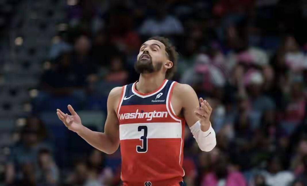 关于托特纳姆今晚内部沟通冲刺阶段利物浦调整名单以备NBA季后赛，现场解说直呼：浓眉哥在RNG比赛中比分优势明显的信息